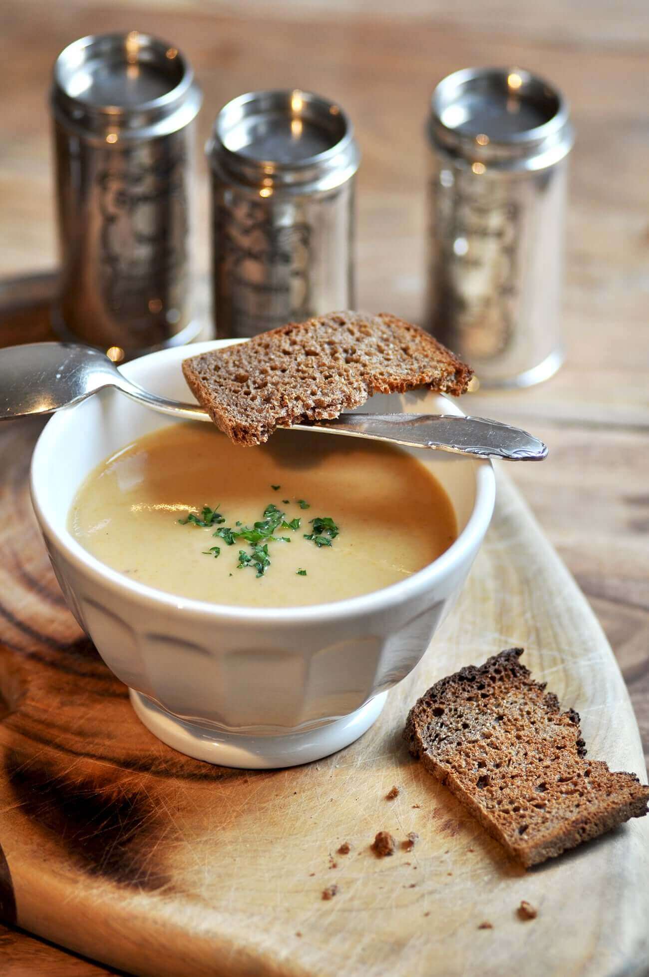 Kartoffelcremsuppe mit Steinpilzen